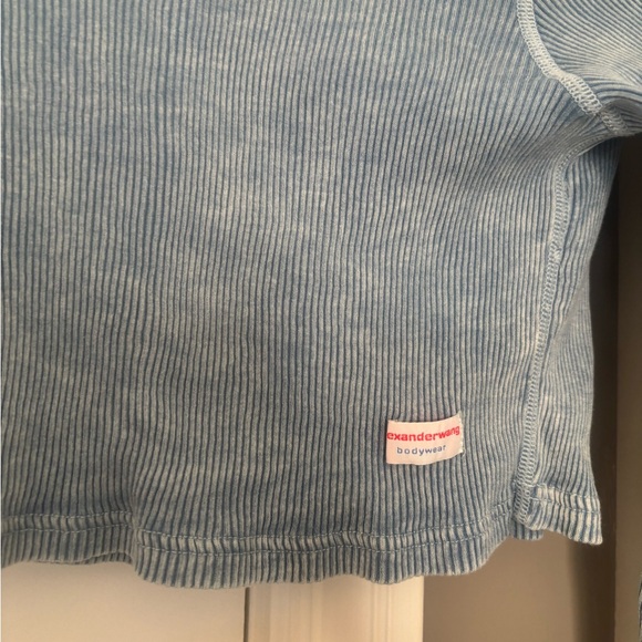 Alexander Wang - Cropped Long Sleeve Crewneck blue Ribbed Long Sleeve Crop Top - Picture 3 of 3